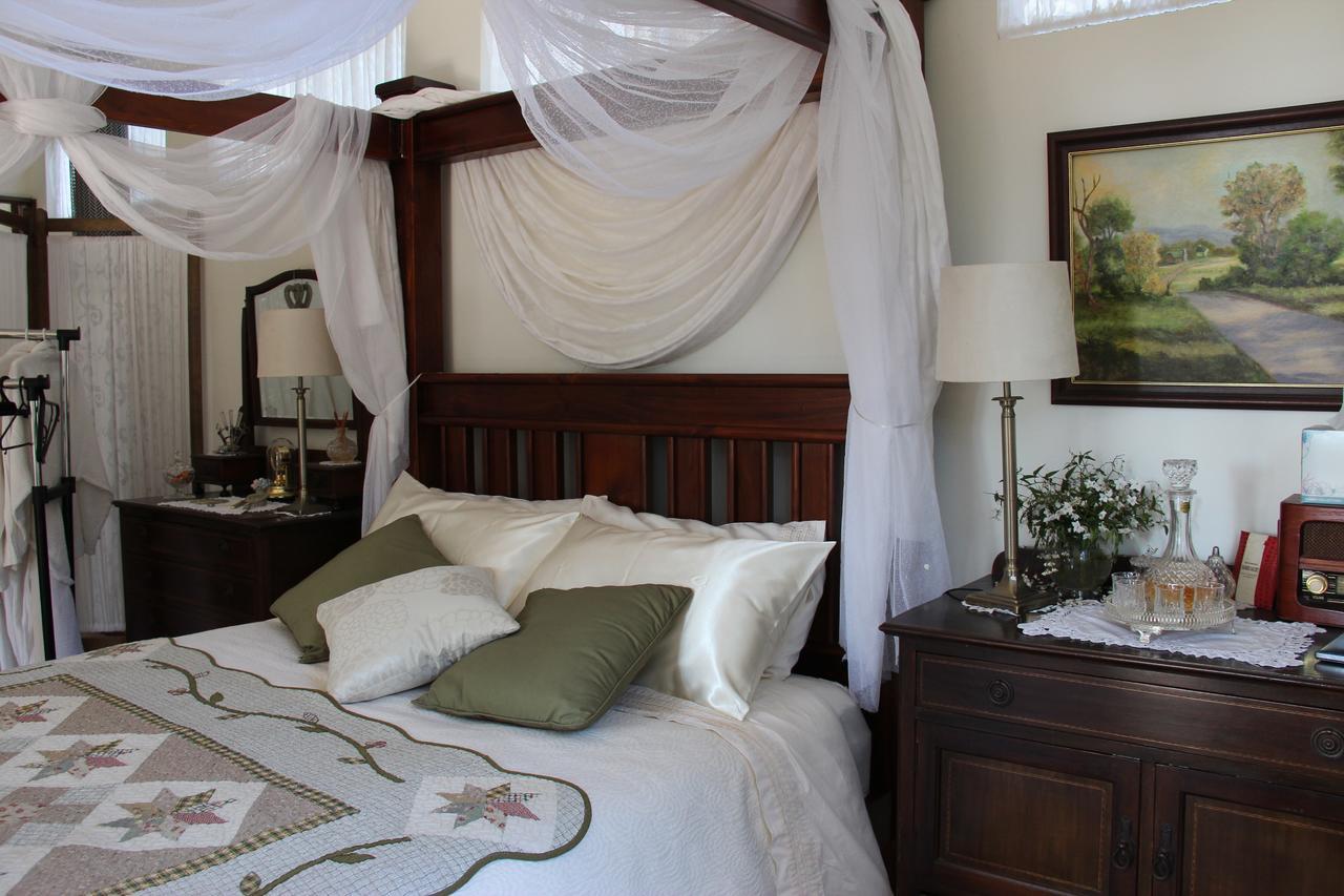 Whispering Pines Bed And Breakfast Collie Екстериор снимка