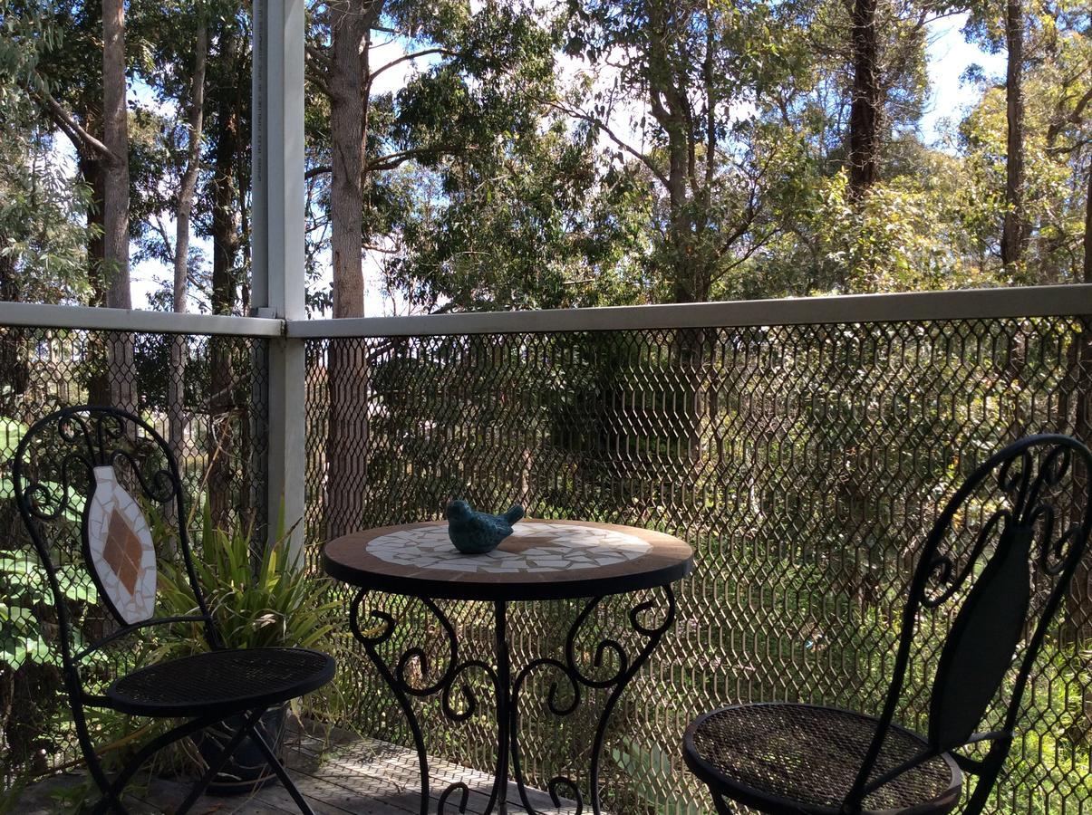 Whispering Pines Bed And Breakfast Collie Екстериор снимка