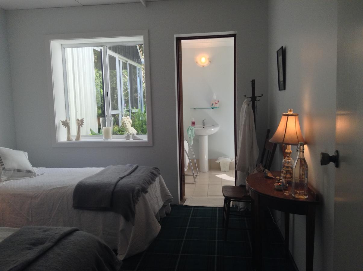 Whispering Pines Bed And Breakfast Collie Екстериор снимка