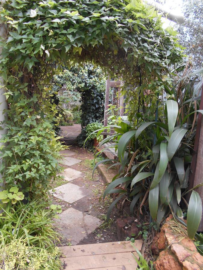 Whispering Pines Bed And Breakfast Collie Екстериор снимка