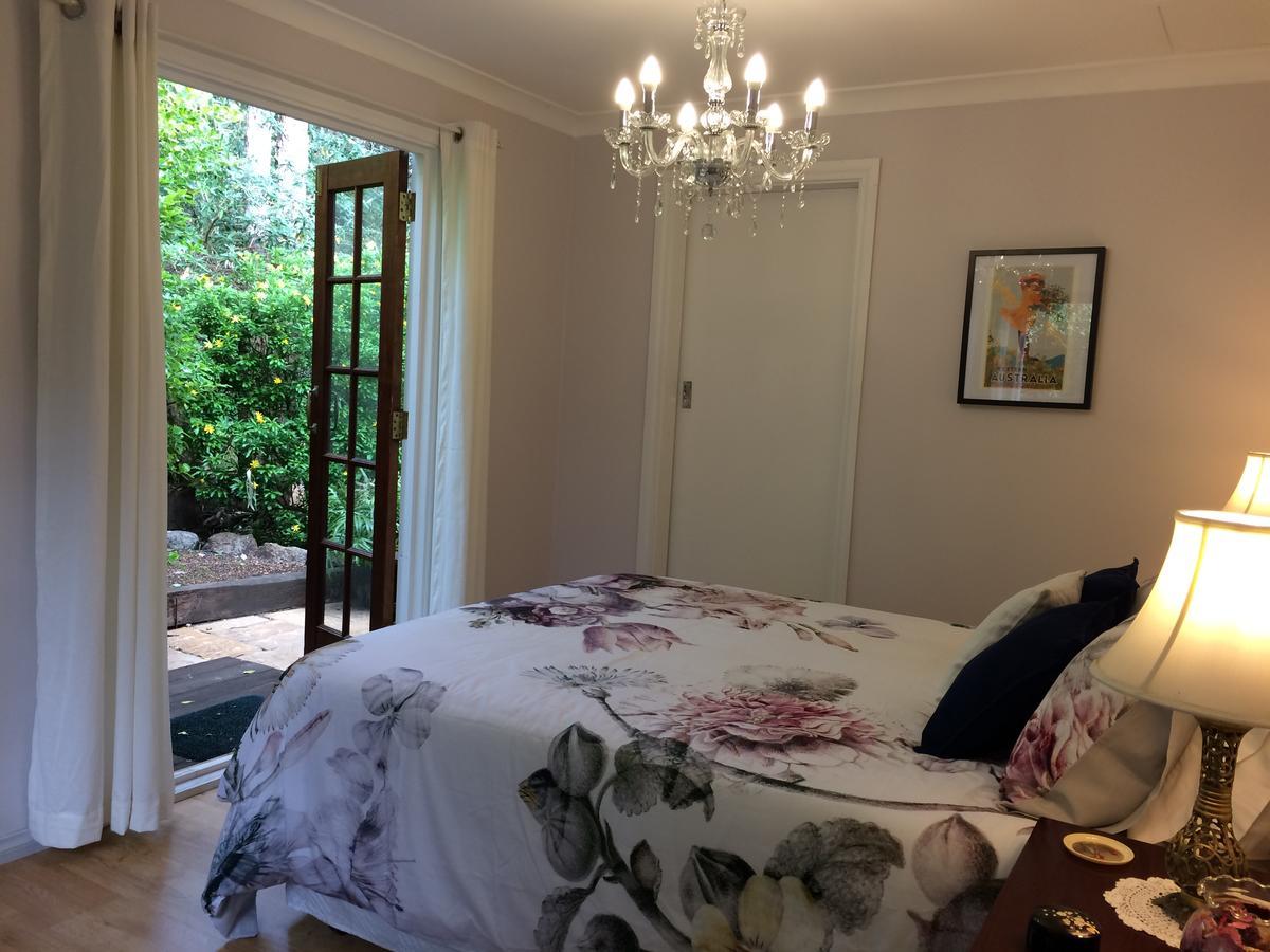 Whispering Pines Bed And Breakfast Collie Екстериор снимка